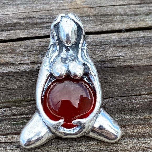 Wellstone Jewelry - Goddess of Abundance Pendant .925 Sterling Silver w/ genuine Carnelian gem USA